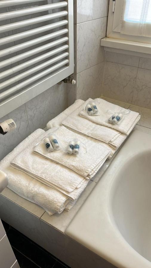 Appartamento Vacanze Romane Ngoại thất bức ảnh